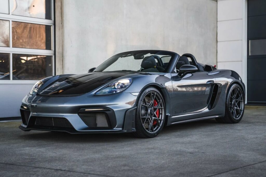 Porsche 718 Spyder RS Front