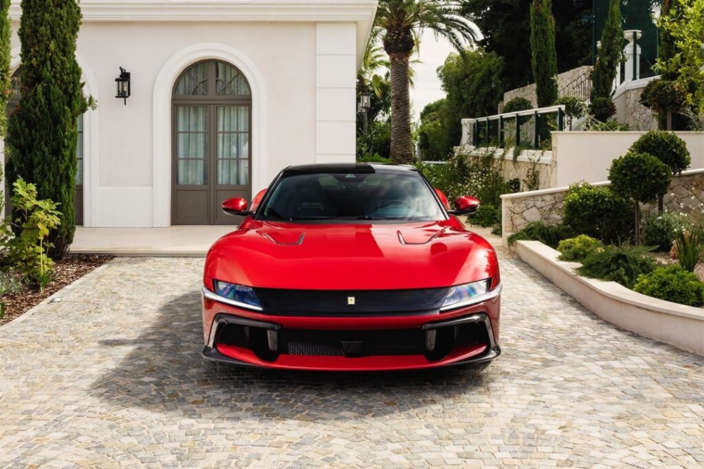 Ferrari 12Cilindri Coupe Red Front 2
