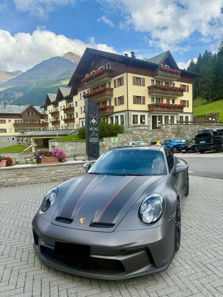 Porsche 911 GT3 Touring 2
