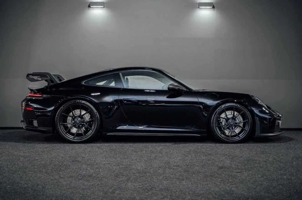 Porsche GT3 992.2 Black Side