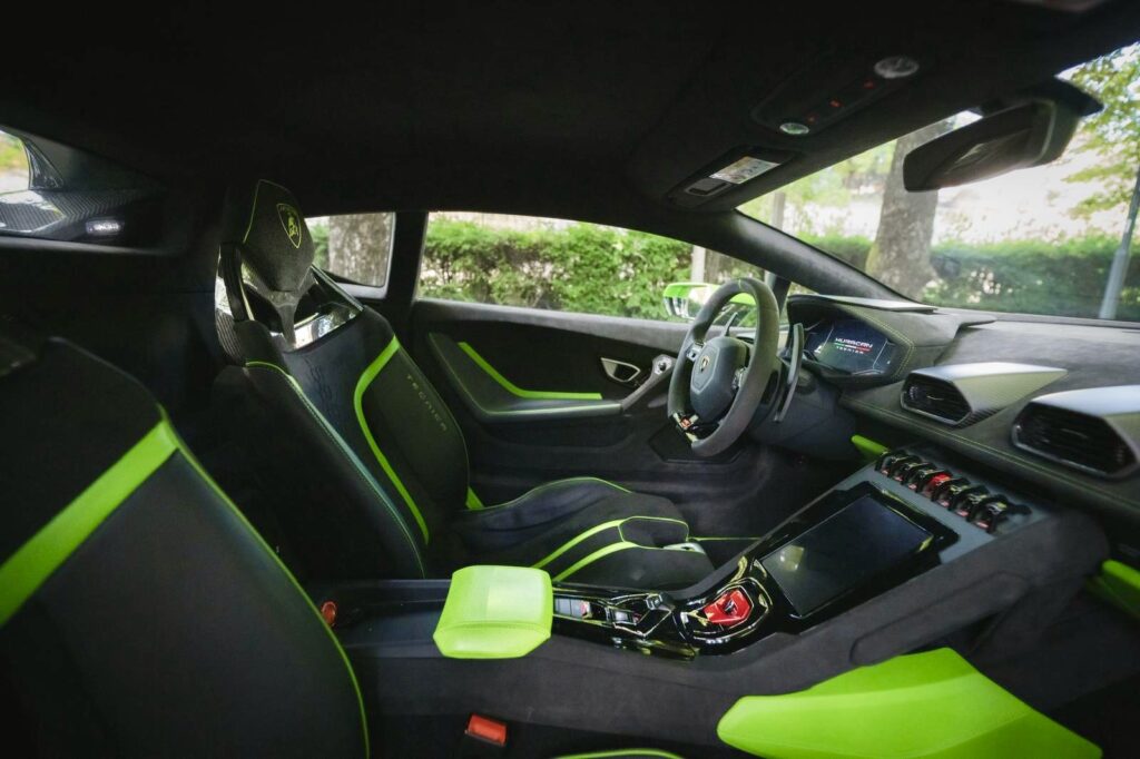 9f87c530-bbbf-4742-bfc8-ae72dc19b249