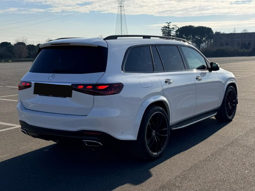 Mercedes-Benz GLS Rear